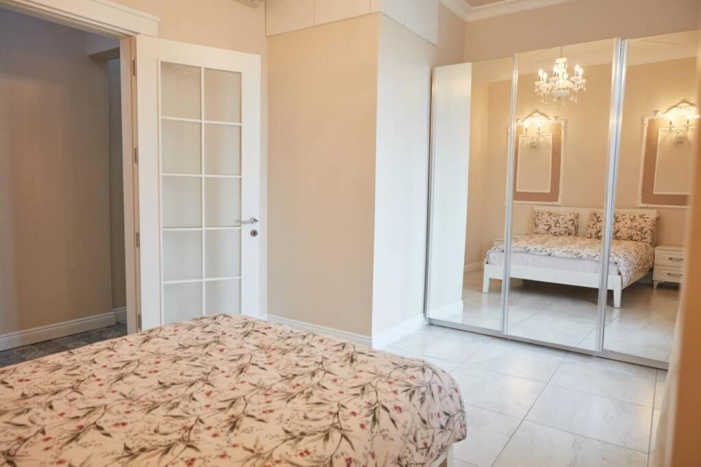 Taksim Square Apartment, Great View, Luxury Provincia di Provincia di Istanbul Esterno foto